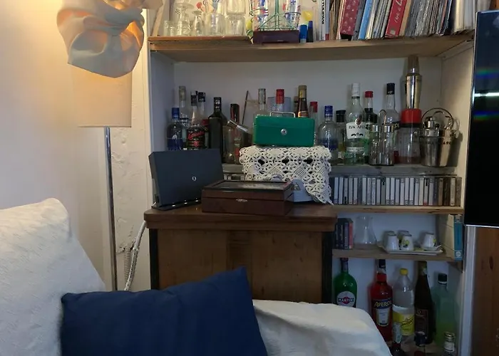 Baia Dei Cesari バーコリ